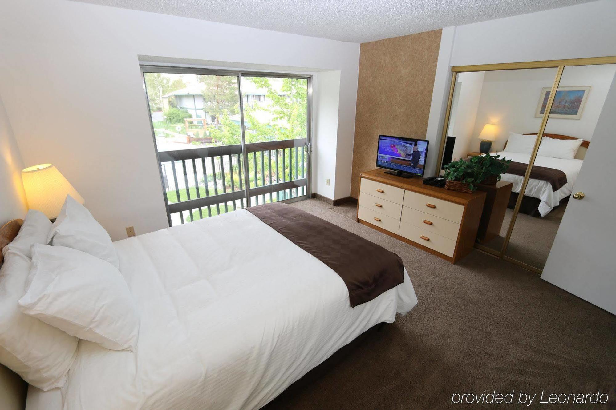 Thunderbird Resort Club Спаркс Экстерьер фото